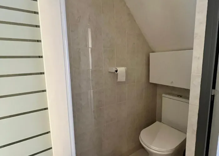 Belle D'angle, 6 Couchages, Cuisine Climatisee, 3 Terrasse Ombragee Parking Dans Securisee Avec Piscine Commune, 400 M De La Mer, Lrond24 Portiragnes