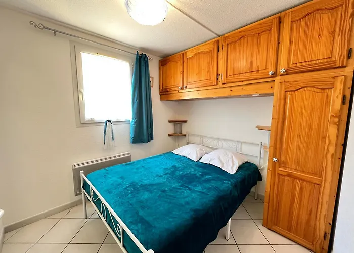 Belle D'angle, 6 Couchages, Cuisine Climatisee, 3 Terrasse Ombragee Parking Dans Securisee Avec Piscine Commune, 400 M De La Mer, Lrond24